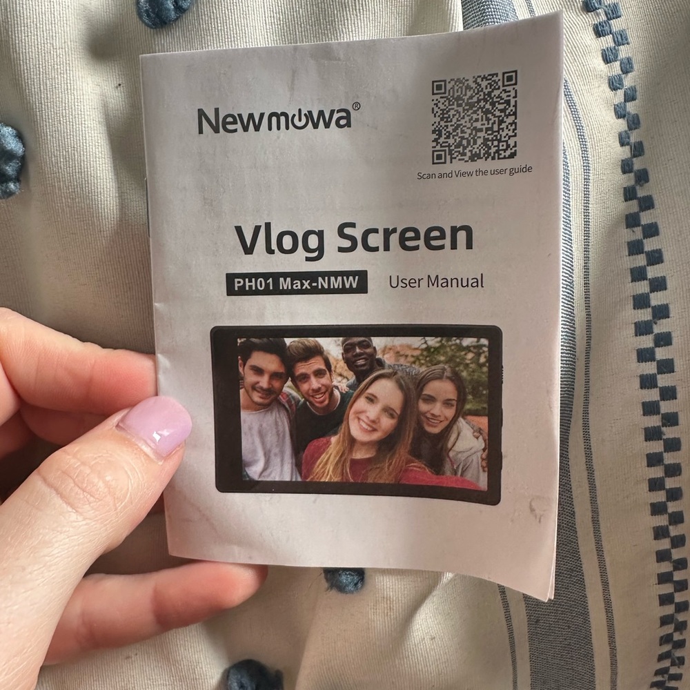 Newmowa Vlog Screen for back facing camera use